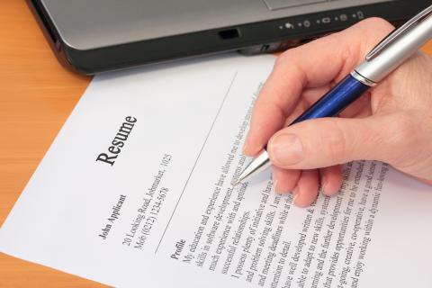 How Long Should a Resume Be?